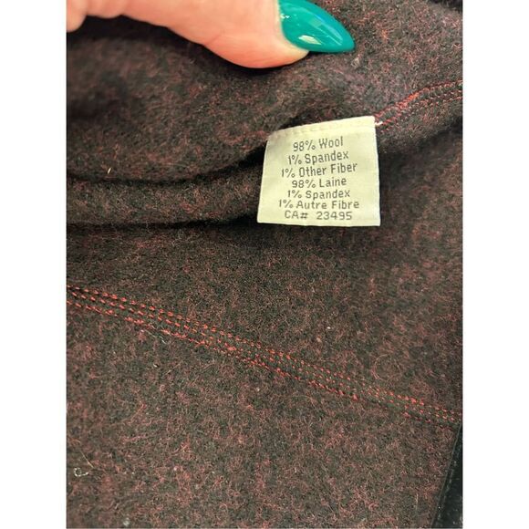 Icelandic designs red embroidered brass button cardigan size small wool - Picture 6 of 9